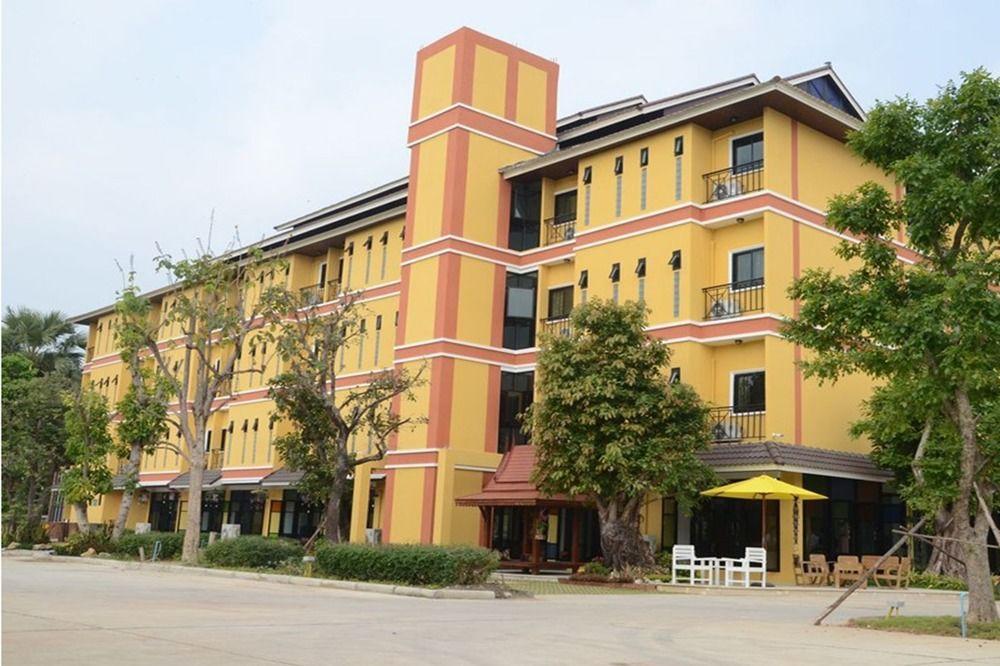 Boonme Heritage Phitsanulok Esterno foto